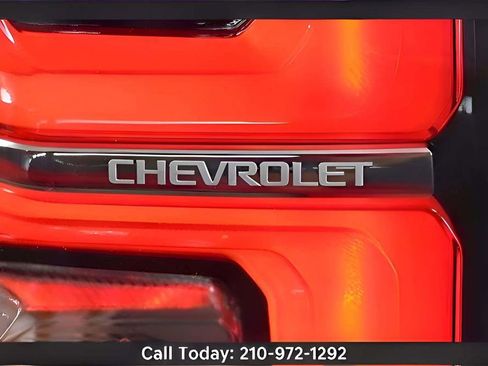 Used 2024 Chevrolet Tahoe High Country w/ Advanced Technology Package image 12