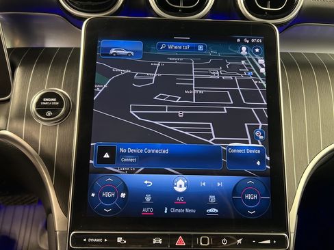 Used 2023 Mercedes-Benz GLC 300 4MATIC image 11