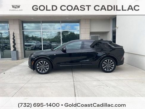 Used 2024 Cadillac Lyriq Sport AWD/4WD image 2