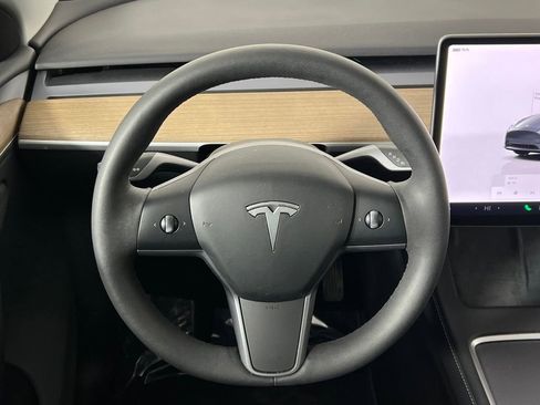 Used 2023 Tesla Model Y Long Range image 7
