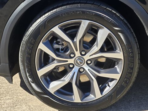 Certified 2023 Acura MDX FWD w/ Technology Package image 12