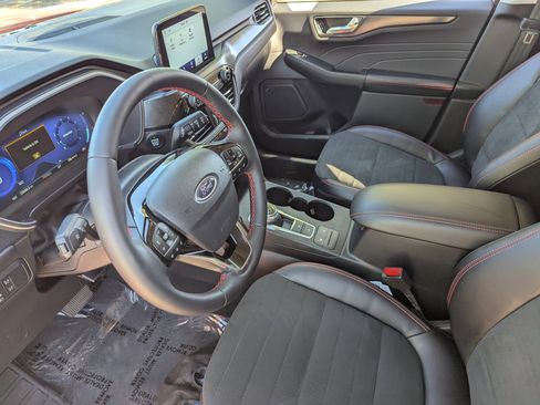 Used 2022 Ford Escape SEL w/ SEL Stealth AWD Package image 19