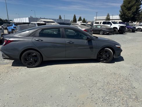 Used 2026 Hyundai Elantra Sport FWD image 4