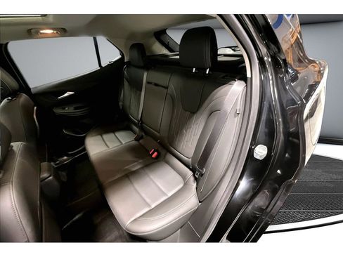 Used 2024 Buick Encore GX Avenir w/ Avenir Technology Package image 27