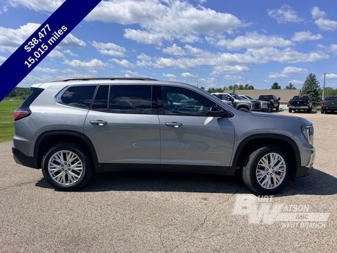 Used 2024 GMC Acadia Elevation w/ Luxury Package AWD/4WD image 5