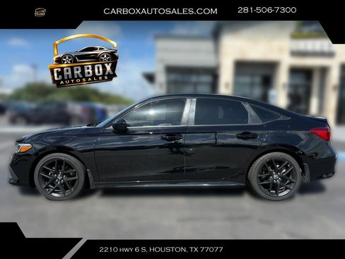 Used 2023 Honda Civic Sport image 2