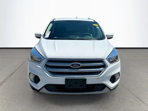 Used 2019 Ford Escape SE FWD image 2