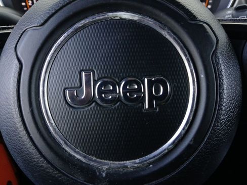 Used 2018 Jeep Wrangler Unlimited Sport image 5