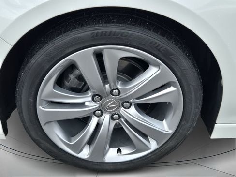 Used 2023 Acura TLX w/ Technology Package image 9