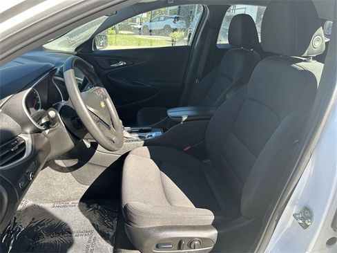Used 2024 Chevrolet Malibu LT image 13