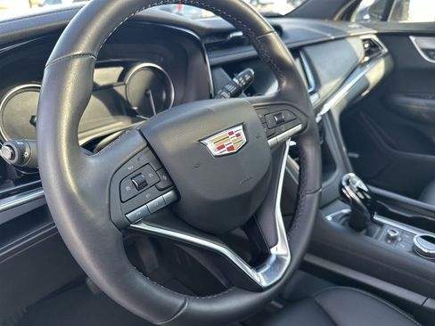 Certified 2024 Cadillac XT6 Luxury AWD/4WD image 14