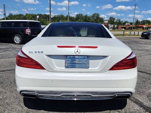 Used 2013 Mercedes-Benz SL 550 image 24