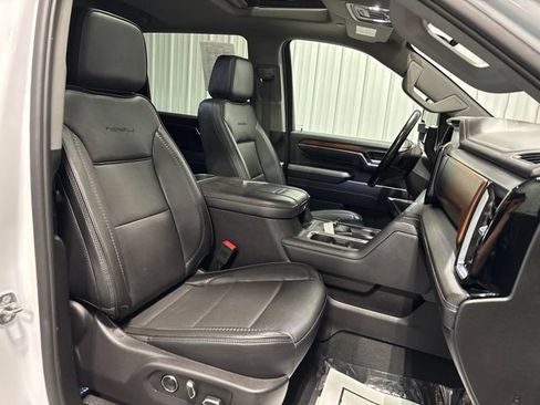 Used 2024 GMC Sierra 3500 Denali w/ Denali Reserve Package AWD/4WD image 22