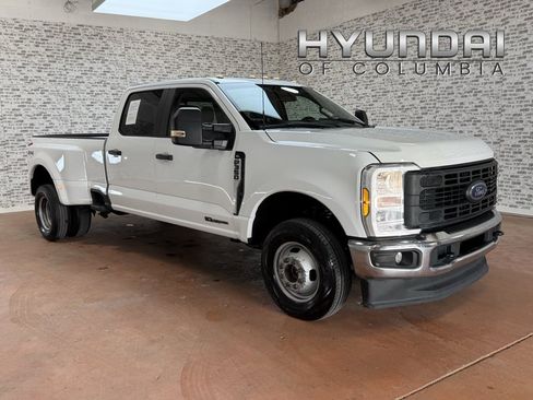 Used 2023 Ford F350 XL image 1