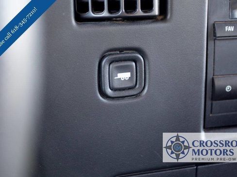 Used 2016 Chevrolet Express 2500 image 23