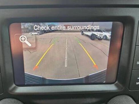 Used 2018 RAM 2500 Tradesman w/ Chrome Appearance Group AWD/4WD image 12