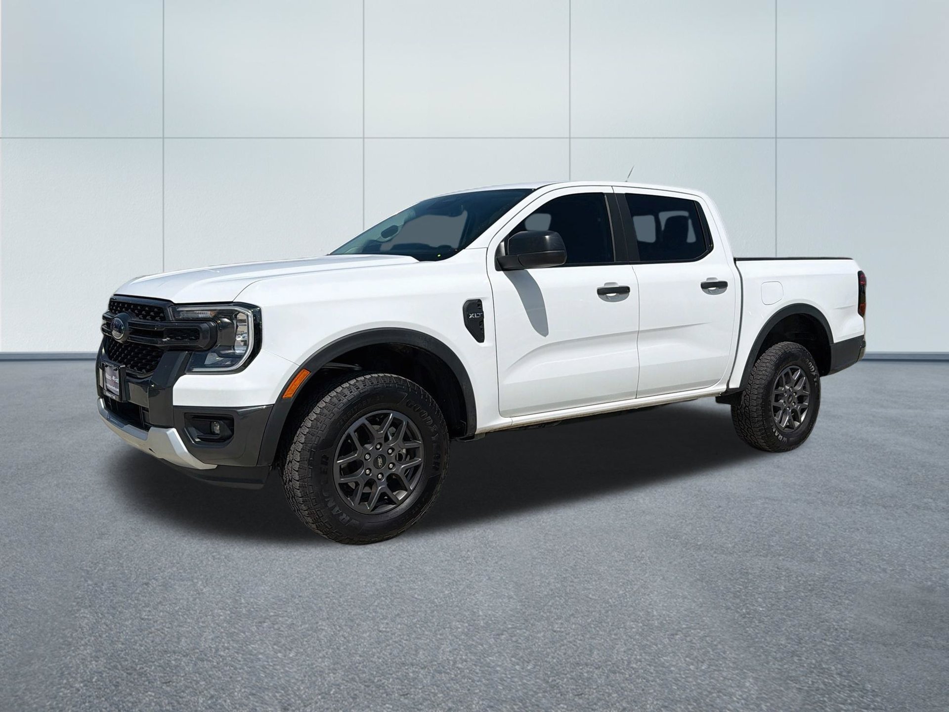 Certified 2025 Ford Ranger XLT w/ Trailer Tow Package RWD image 1