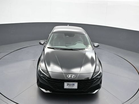 Certified 2023 Hyundai Elantra SEL w/ Convenience Package FWD image 35
