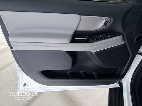 New 2025 Ford Expedition Max Active image 13