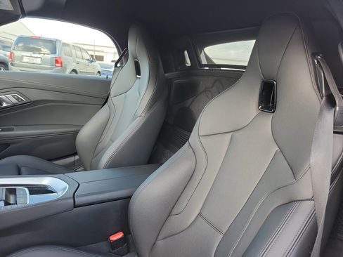 Used 2025 BMW Z4 sDrive30i image 16