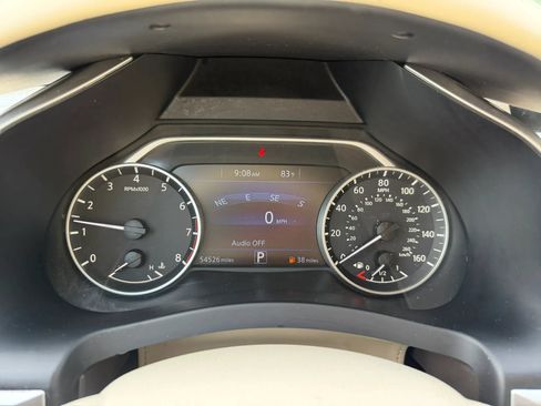 Used 2018 Nissan Murano SV w/ Premium Package AWD/4WD image 10