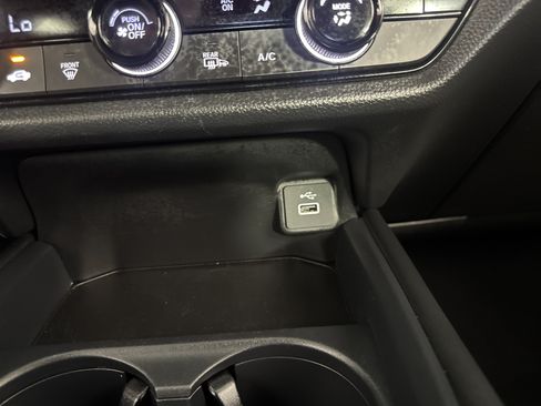 Certified 2024 Honda HR-V Sport image 33