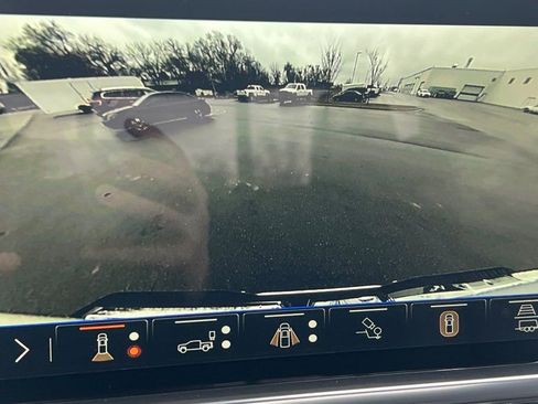 New 2026 GMC Sierra 3500 SLT w/ SLT Convenience Package image 16