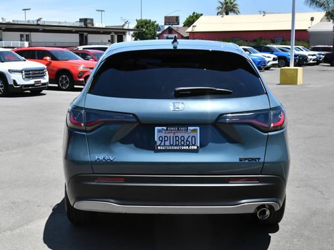 Used 2025 Honda HR-V Sport image 7