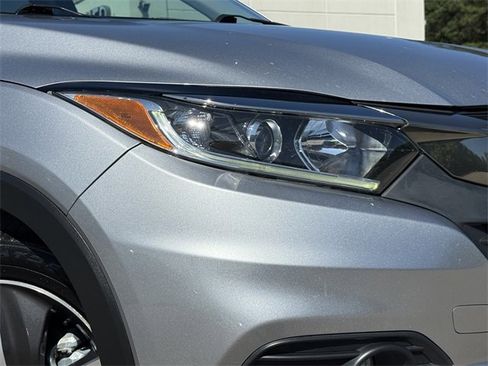 Used 2022 Honda HR-V EX image 3