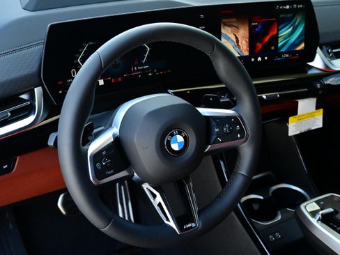 New 2026 BMW X2 xDrive28i w/ Technology Package image 13