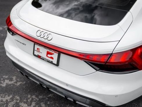 Used 2022 Audi e-tron GT Premium Plus AWD/4WD image 18