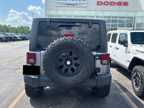Used 2015 Jeep Wrangler Sport w/ Quick Order Package 23S AWD/4WD image 5