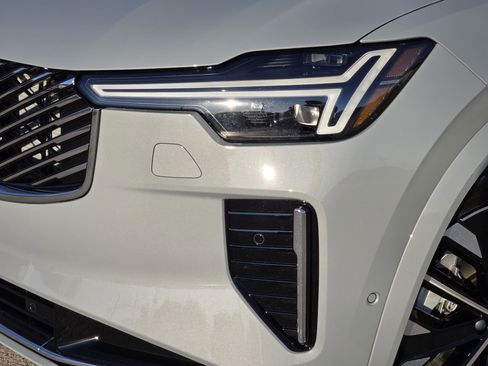 New 2026 Volvo XC90 B6 Ultra w/ Protection Package image 10