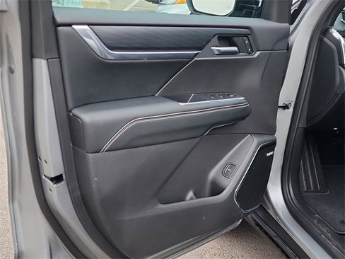 New 2026 GMC Acadia Elevation w/ Super Cruise Package image 11