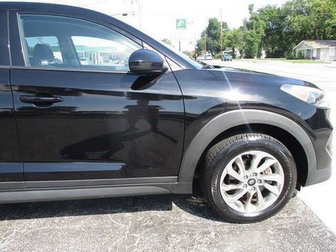 Used 2018 Hyundai Tucson SE AWD/4WD image 34