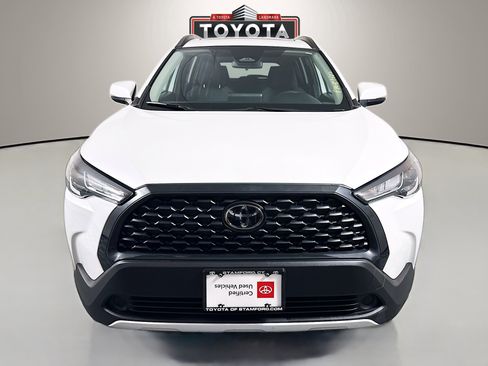 Used 2023 Toyota Corolla Cross LE w/ Moonroof Package AWD/4WD image 2