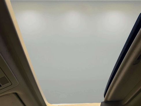 Used 2009 Cadillac Escalade AWD image 30