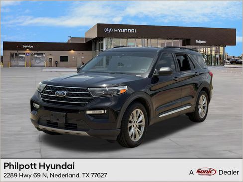 Used 2020 Ford Explorer XLT w/ Equipment Group 202A RWD image 1