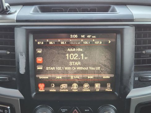 Used 2015 RAM 1500 Outdoorsman image 19