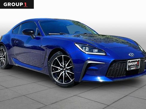 Used 2022 Toyota GR86 w/ ALL Weather Mat Package (TMS) RWD image 3