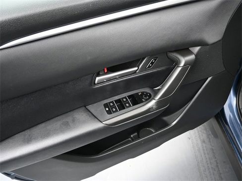 Certified 2023 MAZDA CX-50 2.5 S w/ Preferred Plus Pkg image 17