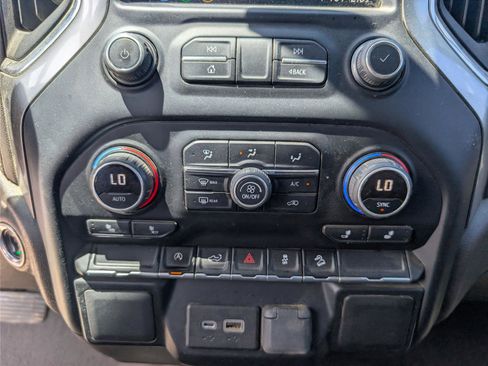 Used 2022 Chevrolet Silverado 1500 RST AWD/4WD image 15