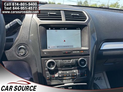 Used 2017 Ford Explorer XLT w/ Equipment Group 202A AWD/4WD image 19