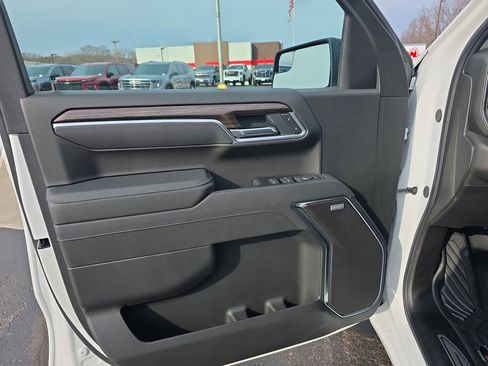 New 2025 Chevrolet Silverado 1500 RST AWD/4WD image 16