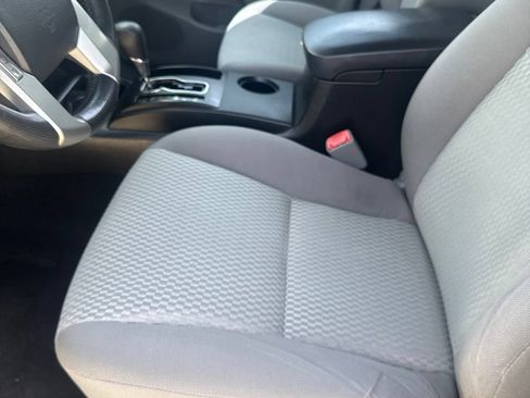Used 2014 Toyota Tacoma PreRunner w/ Convenience Package RWD image 16