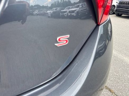 Used 2015 Toyota Corolla S FWD image 22