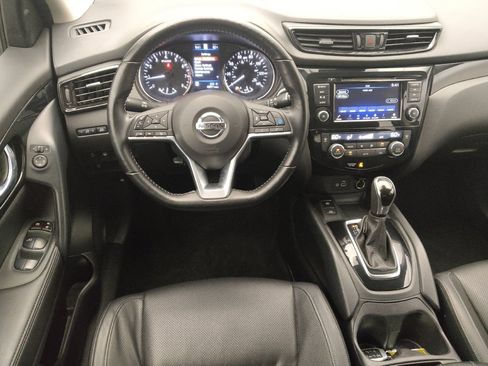 Used 2022 Nissan Rogue Sport SL FWD image 22