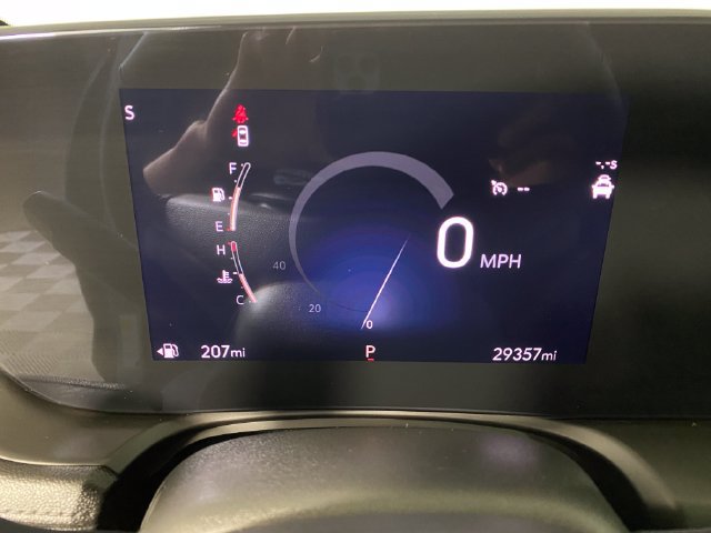 Certified 2024 Buick Encore GX Preferred w/ Comfort Package AWD/4WD image 18