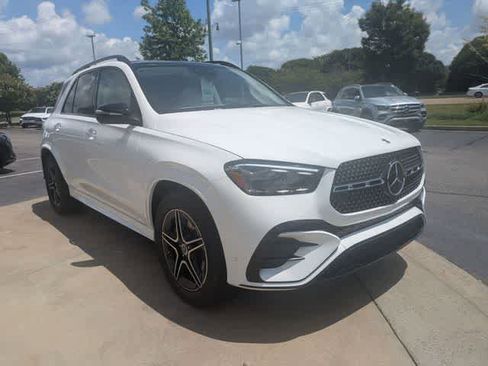 Used 2025 Mercedes-Benz GLE 350 4MATIC image 2