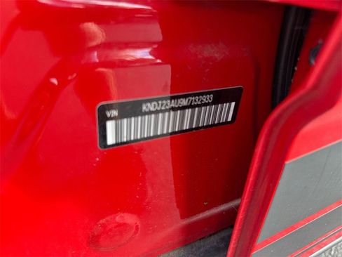 Used 2021 Kia Soul S image 27